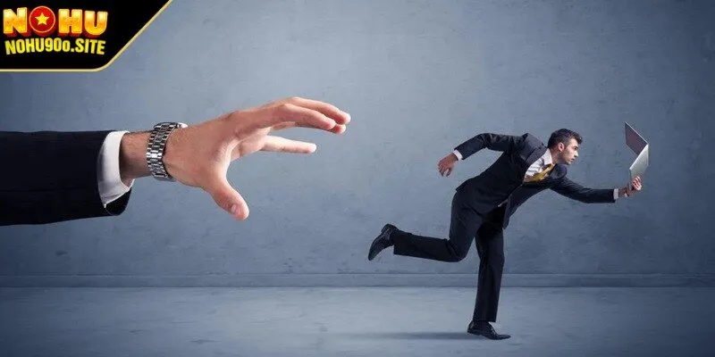 Việc ngủ mơ thấy bị rượt đuổi báo hiệu điều gì?